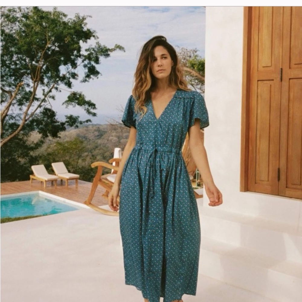 Dawn dress blue essence PS
